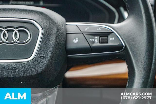 Photo of 2023 Mythos Black Metallic Audi Q5