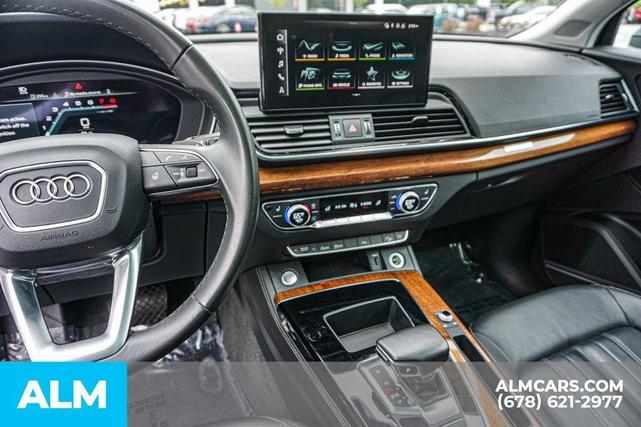 Photo of 2023 Mythos Black Metallic Audi Q5