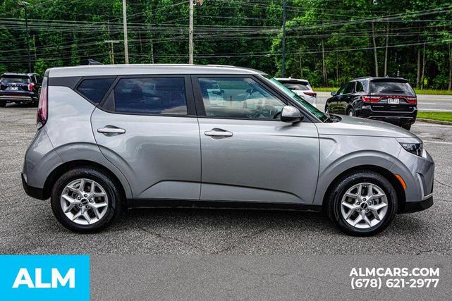 Photo of 2023 Steel Gray Kia Soul