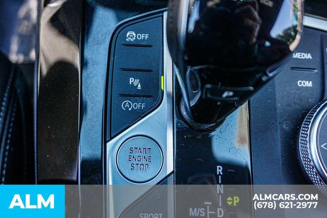 Photo of 2022 Black Sapphire Metallic BMW X4