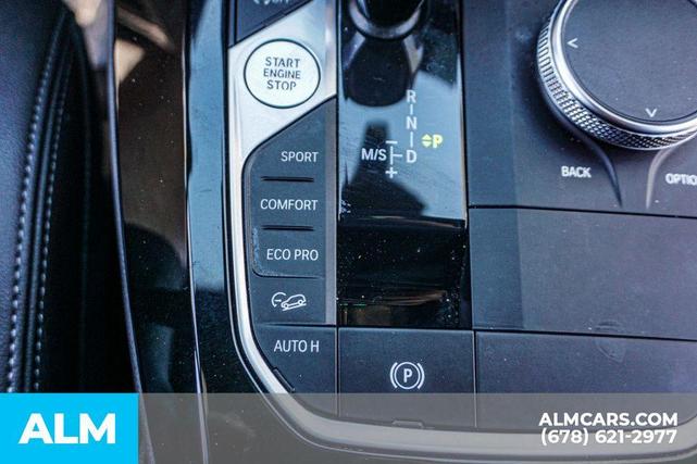 Photo of 2022 Black Sapphire Metallic BMW X4