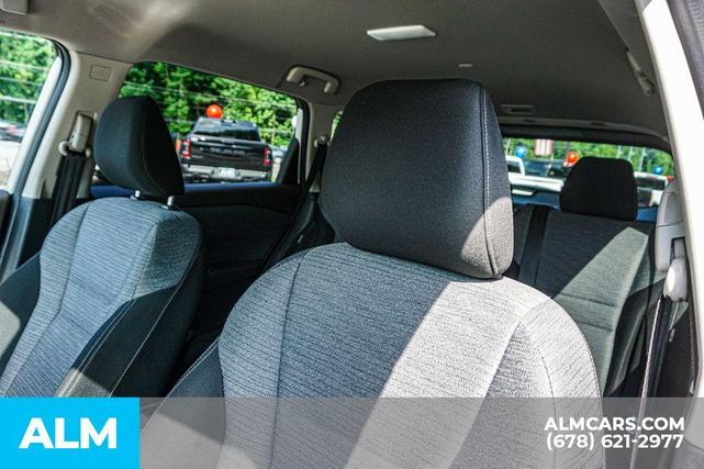 Photo of 2023 White Nissan Rogue