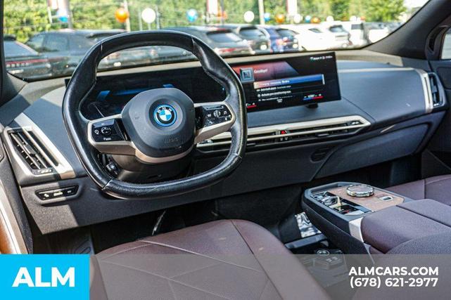 Photo of 2023 Dark Graphite Metallic BMW iX