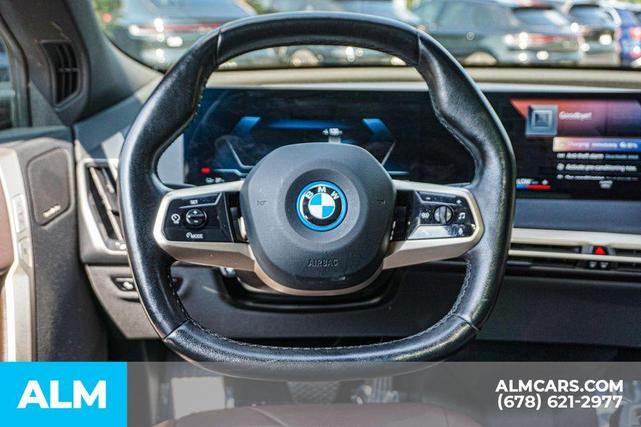 Photo of 2023 Dark Graphite Metallic BMW iX