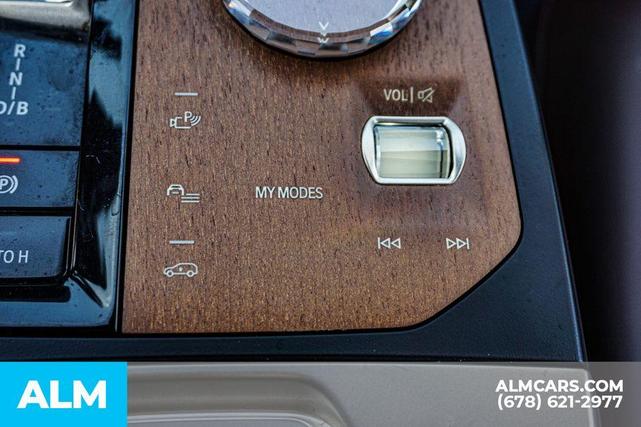 Photo of 2023 Dark Graphite Metallic BMW iX