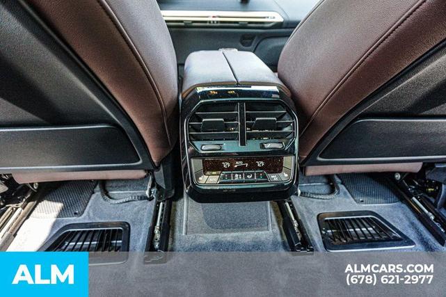 Photo of 2023 Dark Graphite Metallic BMW iX
