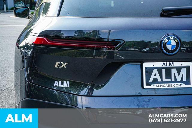 Photo of 2023 Dark Graphite Metallic BMW iX