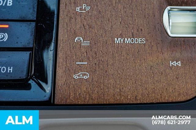 Photo of 2023 Dark Graphite Metallic BMW iX