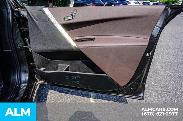 Photo of 2023 Dark Graphite Metallic BMW iX