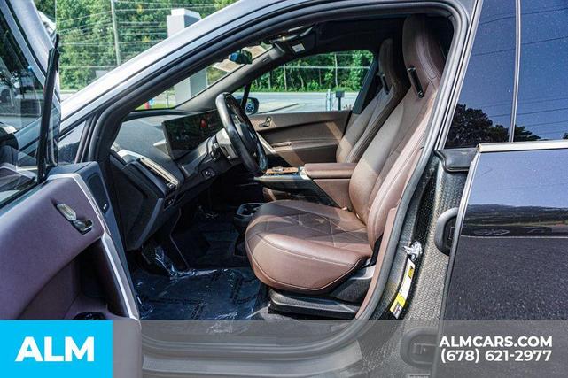 Photo of 2023 Dark Graphite Metallic BMW iX