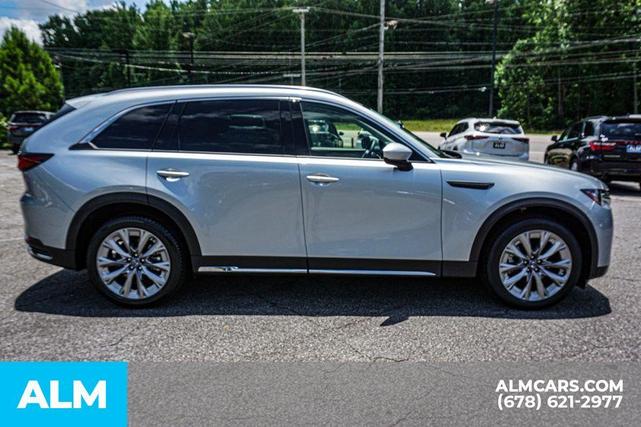 Photo of 2024 Sonic Silver Metallic Mazda CX-90