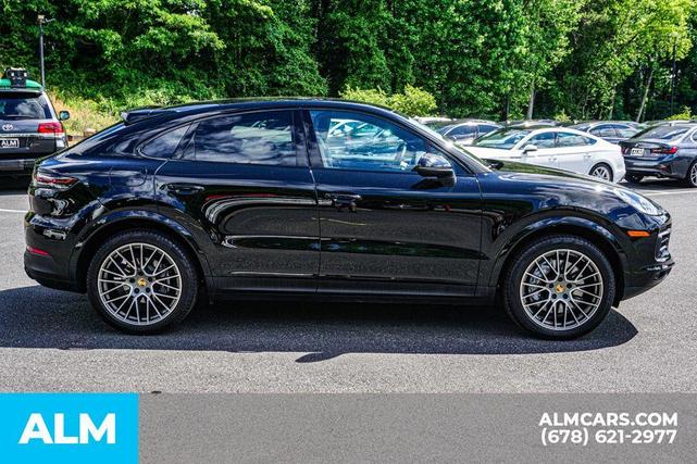 Photo of 2023 Black Metallic Porsche Cayenne