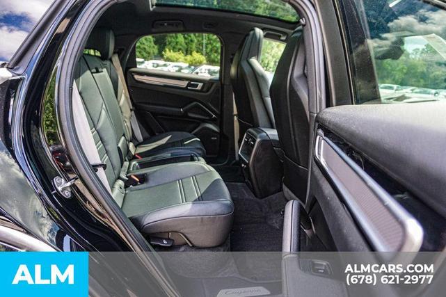 Photo of 2023 Black Metallic Porsche Cayenne