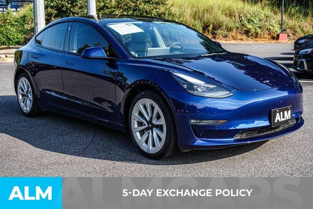 Photo of 2022 Deep Blue Metallic Tesla Model 3