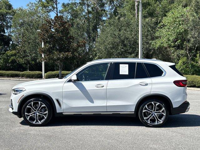 Photo of 2019 Alpine White BMW X5