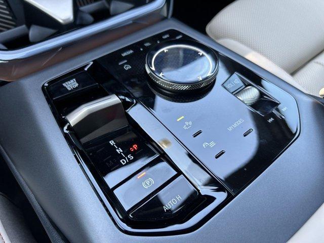 Photo of 2025 Mineral White Metallic BMW X3