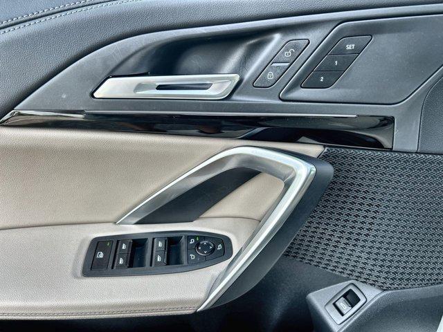 Photo of 2025 Alpine White BMW X1