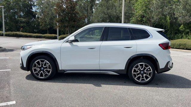 Photo of 2025 Alpine White BMW X1