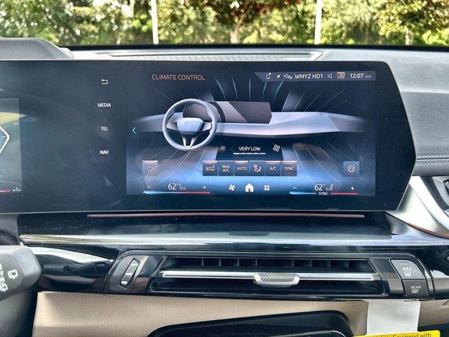 Photo of 2025 Alpine White BMW X1