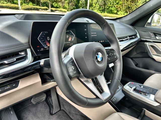 Photo of 2025 Alpine White BMW X1