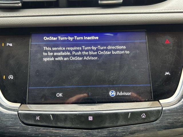 Photo of 2021 Crystal White Tricoat Cadillac XT6