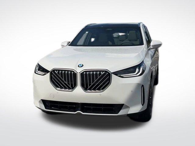 Photo of 2025 Mineral White Metallic BMW X3