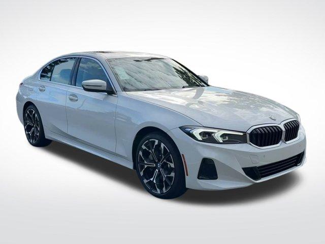Photo of 2025 Alpine White BMW 330