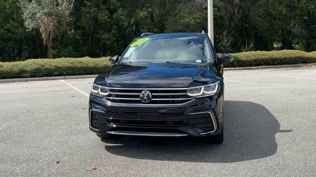 Photo of 2022 Deep Black Pearl Volkswagen Tiguan