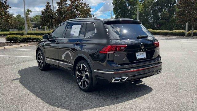 Photo of 2022 Deep Black Pearl Volkswagen Tiguan