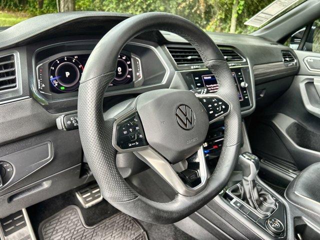 Photo of 2022 Deep Black Pearl Volkswagen Tiguan