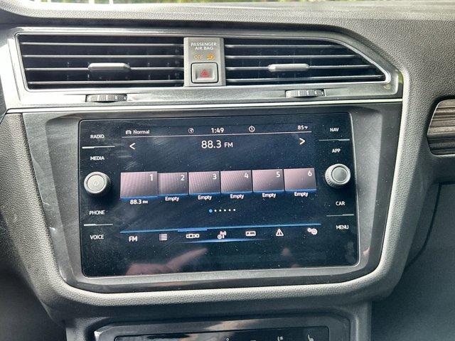 Photo of 2022 Deep Black Pearl Volkswagen Tiguan