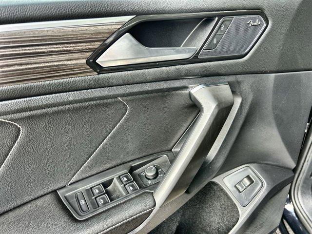 Photo of 2022 Deep Black Pearl Volkswagen Tiguan