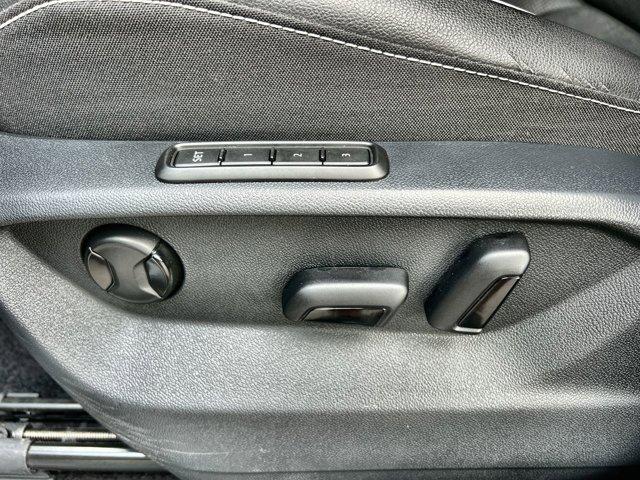 Photo of 2022 Deep Black Pearl Volkswagen Tiguan