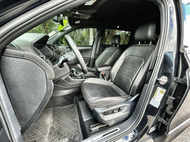Photo of 2022 Deep Black Pearl Volkswagen Tiguan