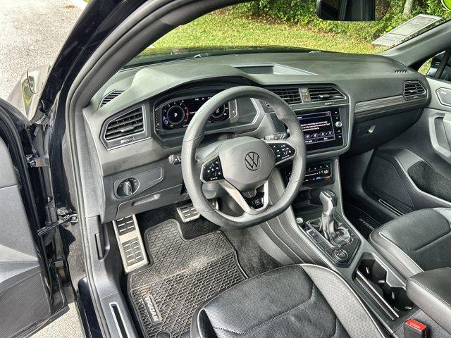 Photo of 2022 Deep Black Pearl Volkswagen Tiguan