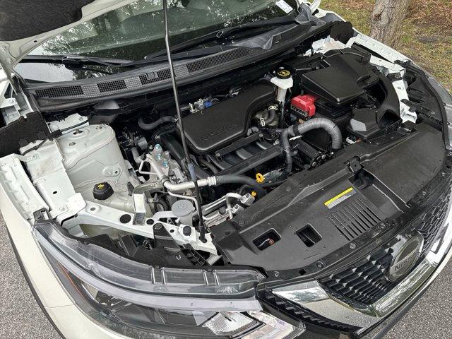 Photo of 2022 Pearl White Tricoat Nissan Rogue Sport