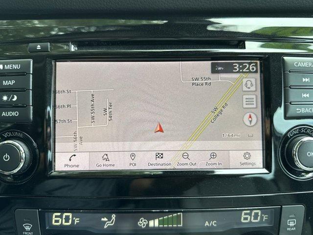 Photo of 2022 Pearl White Tricoat Nissan Rogue Sport