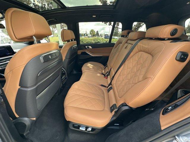 Photo of 2025 Skyscraper Grey Metallic BMW X7
