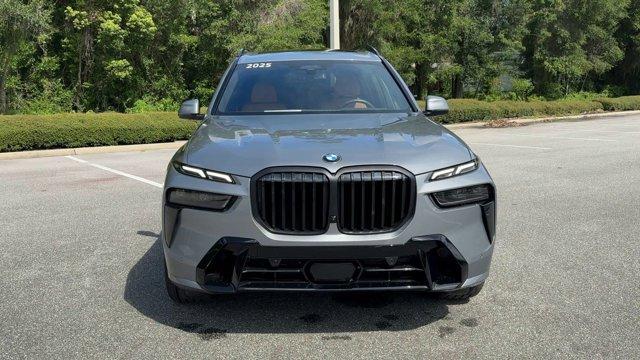 Photo of 2025 Skyscraper Grey Metallic BMW X7