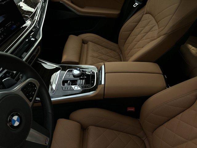 Photo of 2025 Skyscraper Grey Metallic BMW X7