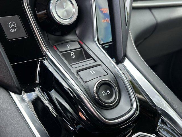Photo of 2021 White Acura RDX