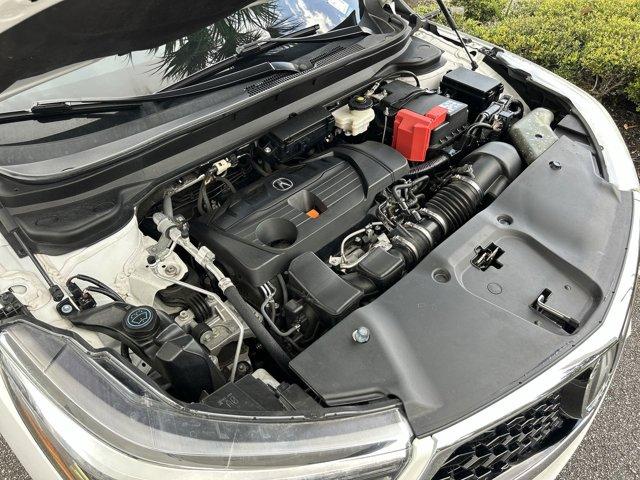 Photo of 2021 White Acura RDX