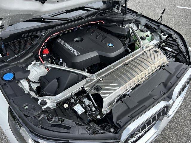 Photo of 2025 Mineral White Metallic BMW X3