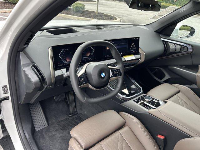 Photo of 2025 Mineral White Metallic BMW X3