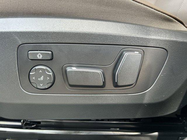 Photo of 2025 Black Sapphire Metallic BMW X3