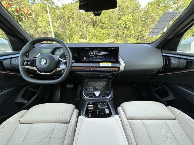 Photo of 2025 Mineral White Metallic BMW X3
