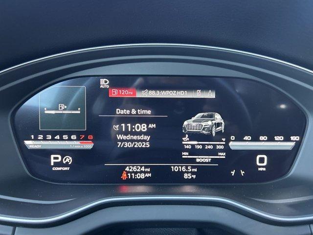 Photo of 2022 Mythos Black Metallic Audi SQ5