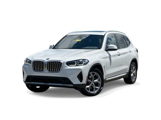 Photo of 2024 Mineral White Metallic BMW X3