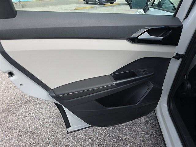 Photo of 2025 Pure White Volkswagen Taos
