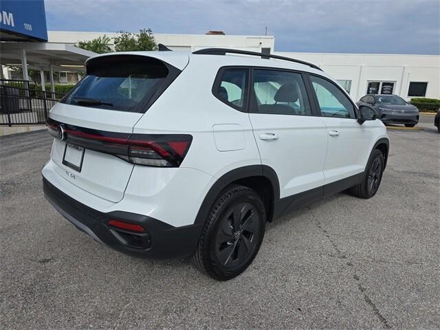 Photo of 2025 Pure White Volkswagen Taos